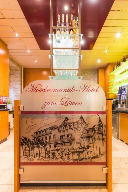Moselromantik-Hotel Zum Loewen Эдигер-Эллер Экстерьер фото